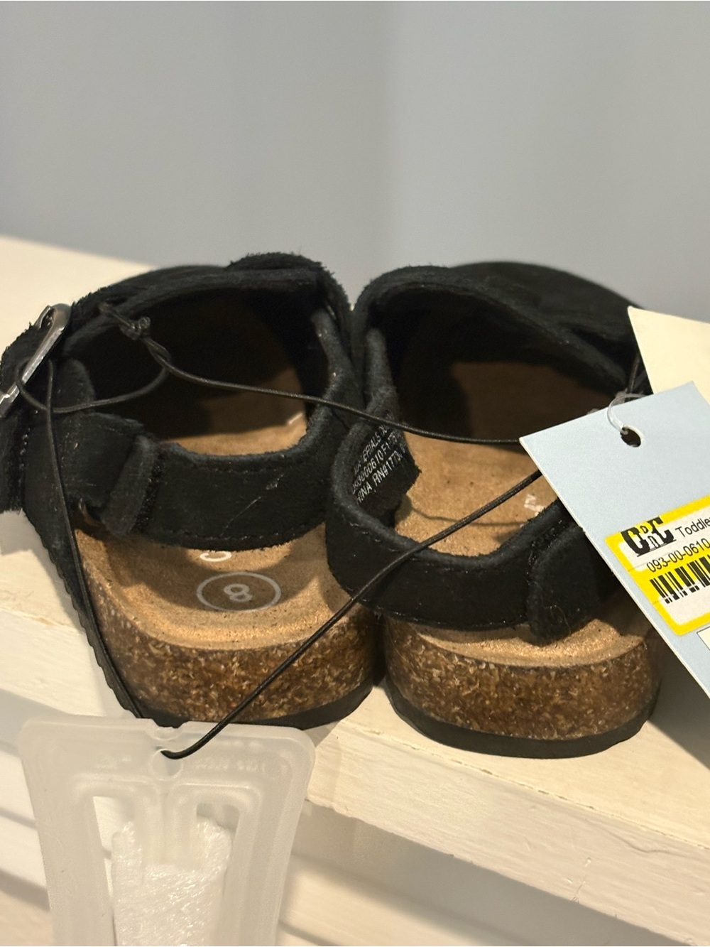 NEW— Toddler Black Berlin Clogs – Cat & Jack Little Girls Size 8 - Picture 4 of 6